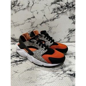 Nike Air Huarache Run Safari Size GS 7Y(Womens 8.5) Black/Clay Orange 820341-100